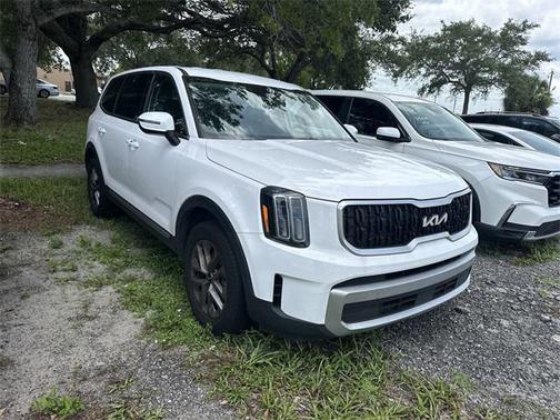2024 Kia Telluride LX