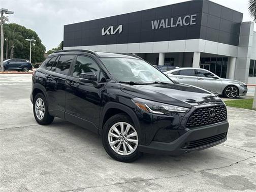 2022 Toyota Corolla Cross LE