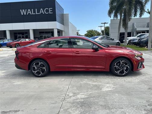 2025 Kia K5 GT-Line