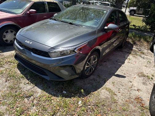 Gravity Gray 2024 Kia Forte LXS