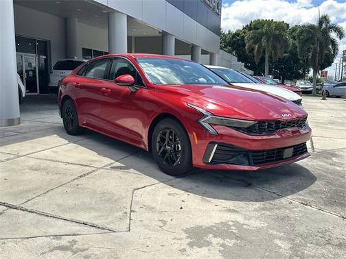 2025 Kia K5 LXS