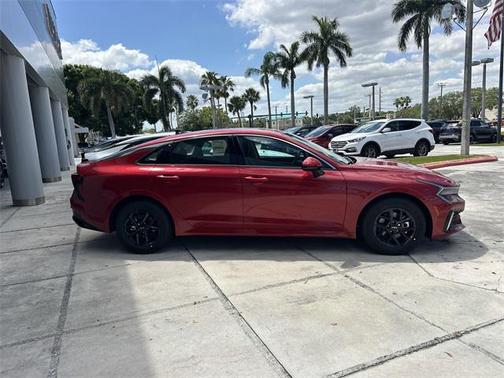 2025 Kia K5 LXS