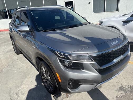 2023 Kia Seltos S