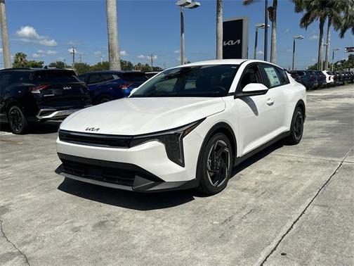 2025 Kia K4 EX