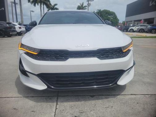 2022 Kia K5 GT-Line