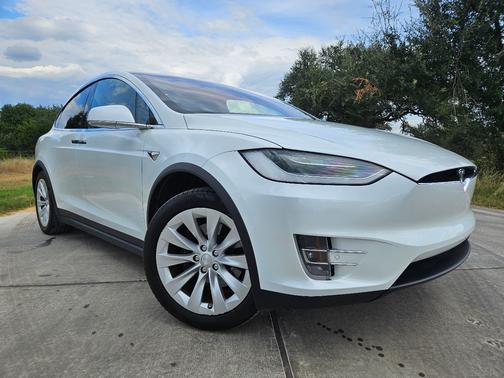 2020 Tesla Model X Long Range Plus