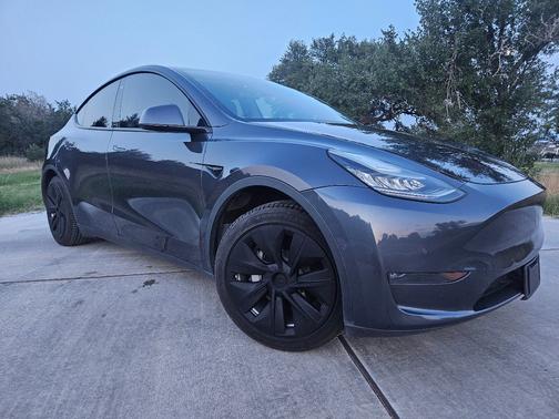 2020 Tesla Model Y Long Range