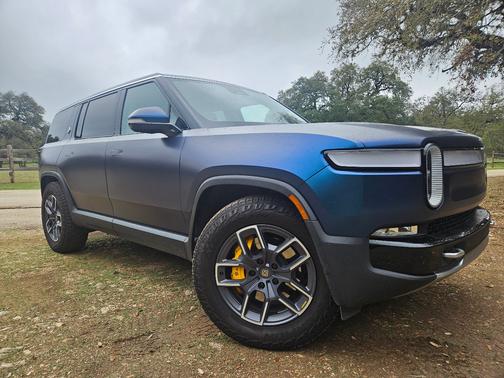 Blue / Green 2023 Rivian R1S Adventure Quad-Motor Large Package