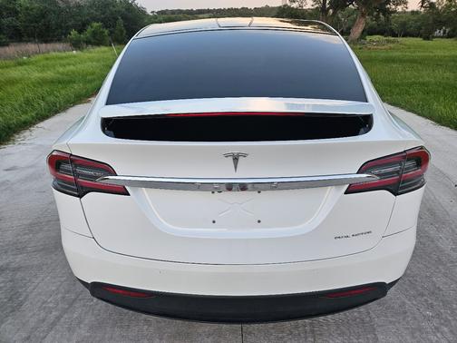 2021 Tesla Model X Long Range Plus