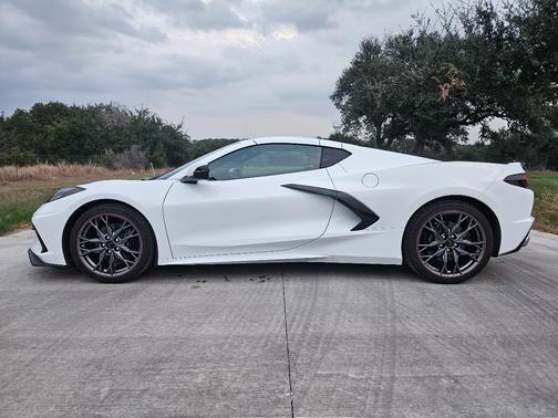 2025 Chevrolet Corvette Stingray w/1LT