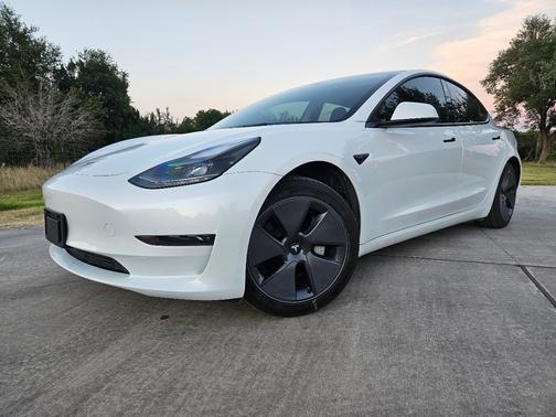 2023 Tesla Model 3 Base