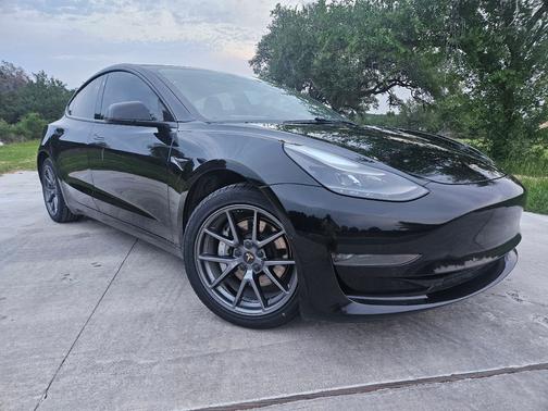 2022 Tesla Model 3 Base