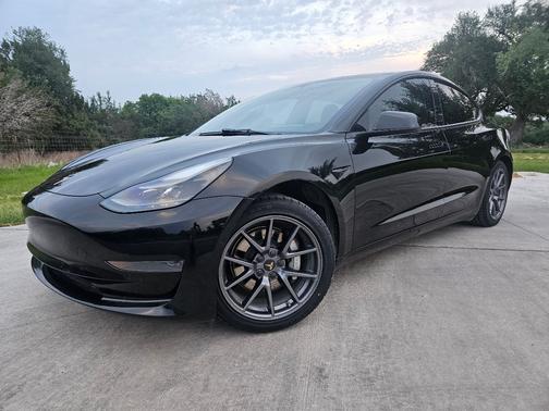 2022 Tesla Model 3 Base