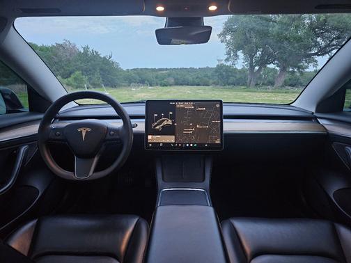 2022 Tesla Model 3 Base
