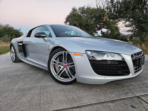 2012 Audi R8 5.2 quattro