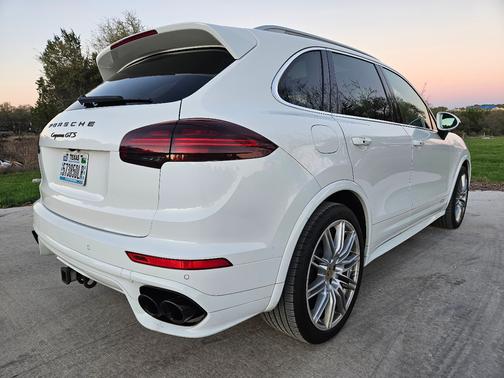 2018 Porsche Cayenne Cayenne GTS