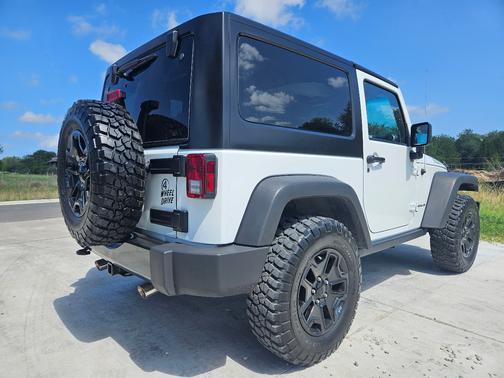 2017 Jeep Wrangler Willys Wheeler