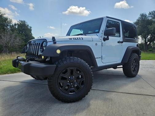 2017 Jeep Wrangler Willys Wheeler