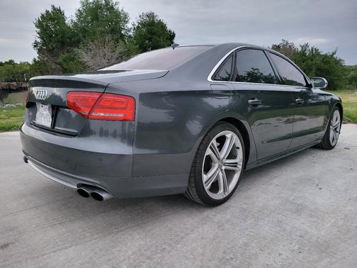 2013 Audi S8 4.0T