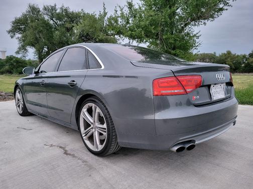 2013 Audi S8 4.0T