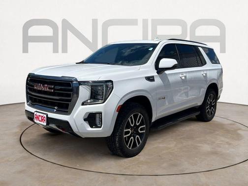 Summit White 2022 GMC Yukon AT4