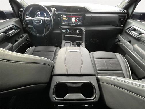 2025 GMC Sierra 2500 AT4X