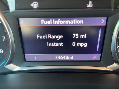 Summit White 2022 Chevrolet Traverse RS