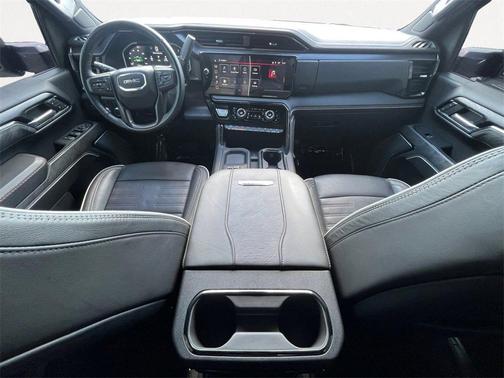 2024 GMC Sierra 2500 AT4X
