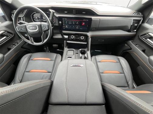 2025 GMC Sierra 2500 AT4