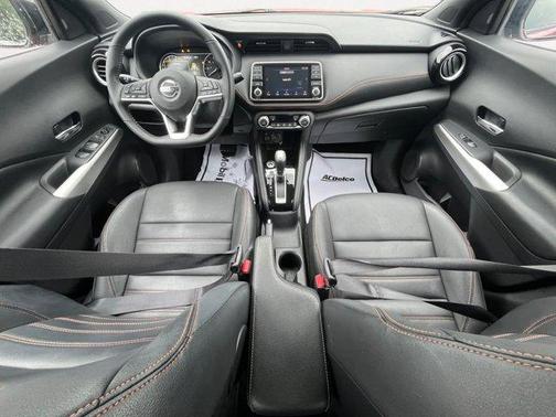 2020 Nissan Kicks SR