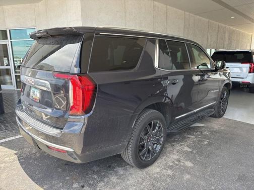 Titanium Rush Metallic 2023 GMC Yukon SLT