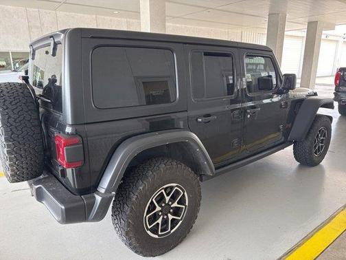 Black Clearcoat 2024 Jeep Wrangler Rubicon