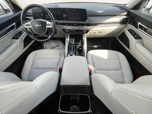 Glacial White Pearl 2023 Kia Telluride EX