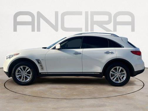 2016 INFINITI QX70 Base