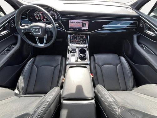 2025 Audi Q7 55 Prestige