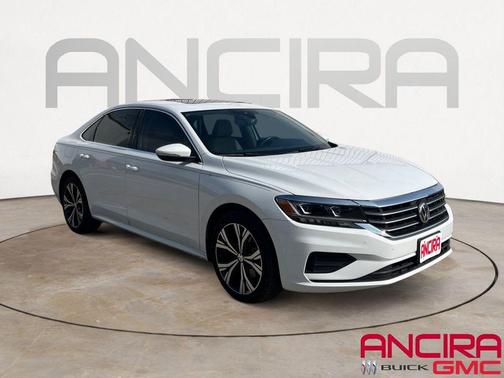 Pure White 2022 Volkswagen Passat 2.0T SE