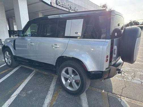 2022 Land Rover Defender 110 X-Dynamic HSE