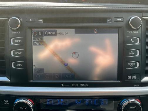 2017 Toyota Highlander SE