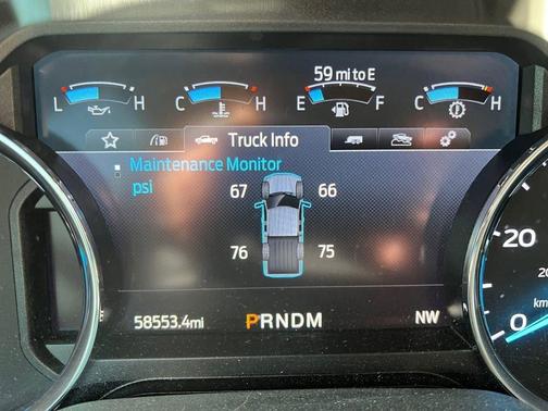 White 2022 Ford F-250 Lariat