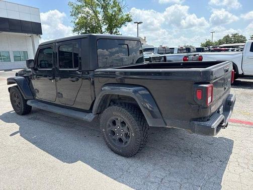 Black Clearcoat 2023 Jeep Gladiator Texas Trail