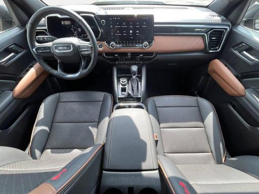 Onyx Black 2023 GMC Canyon AT4