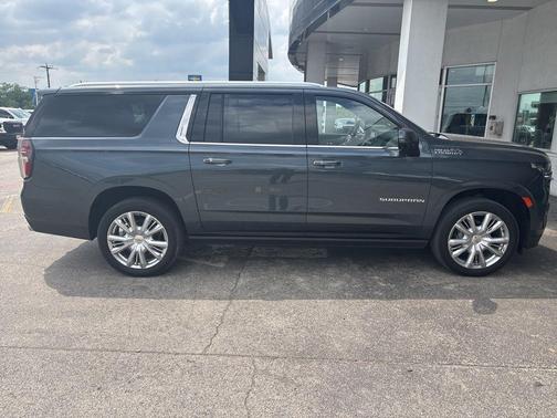 Shadow Gray Metallic 2021 Chevrolet Suburban High Country