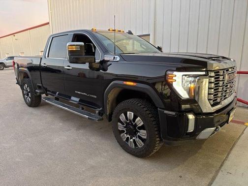 2024 GMC Sierra 2500 Denali