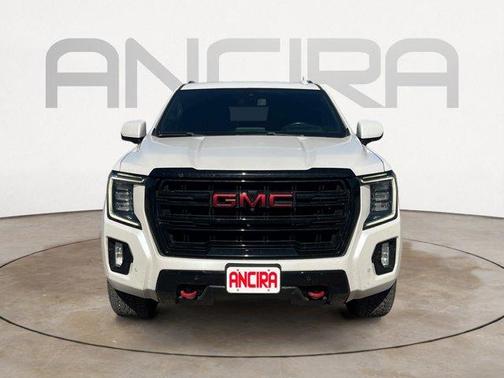 White Frost Tri-Coat 2022 GMC Yukon XL AT4