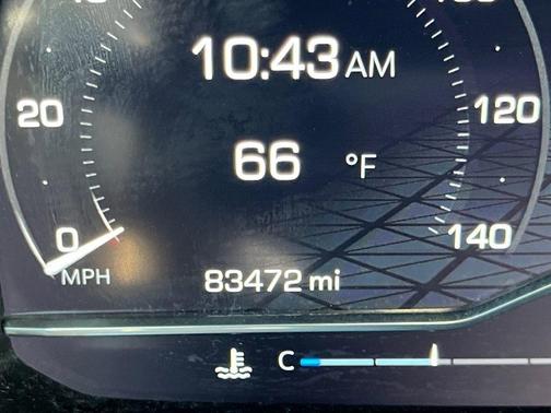 2022 GMC Yukon XL AT4