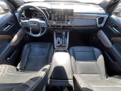 2023 GMC Canyon Denali