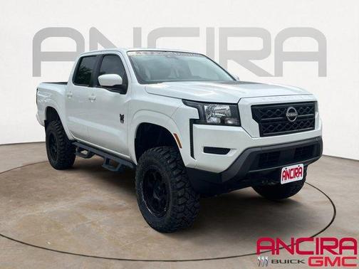 Glacier White 2024 Nissan Frontier SV