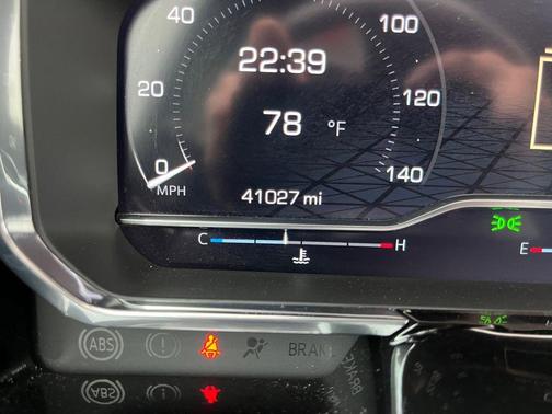 Summit White 2022 GMC Sierra 1500 SLT