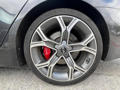 2019 Kia Stinger GT1