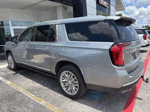Sterling 2023 GMC Yukon XL Denali